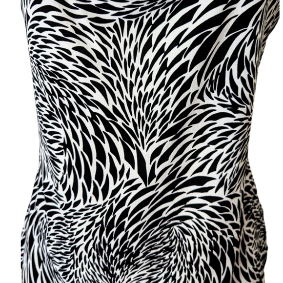 🦓 EUC Zebra Print Short Cap Sleeve Stretchy Top by Worthington - Picture 5 of 10